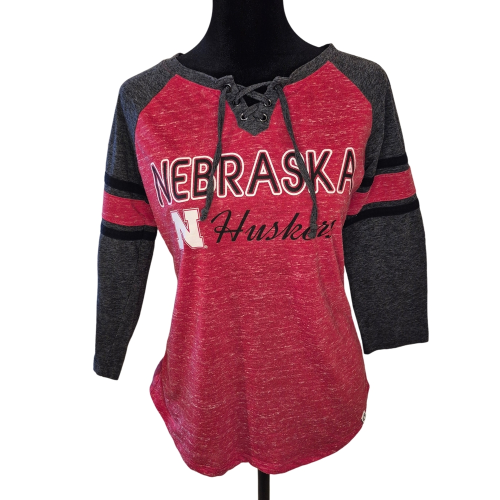 Nebraska Cornhuskers Colosseum Lace Up Raglan Top Size Small